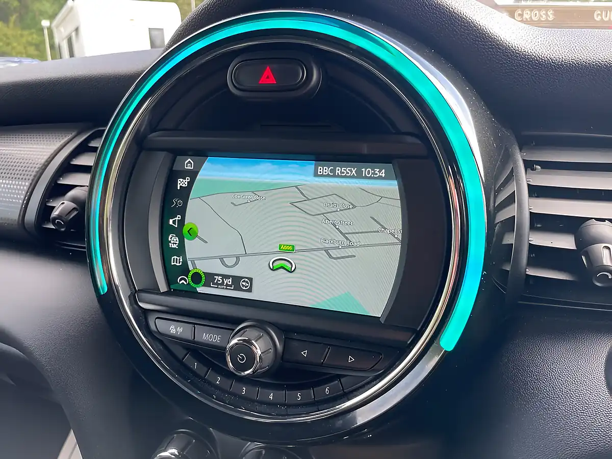 Used 2018 MINI Hatch Cooper Sport Black - Interior and Exterior details 13