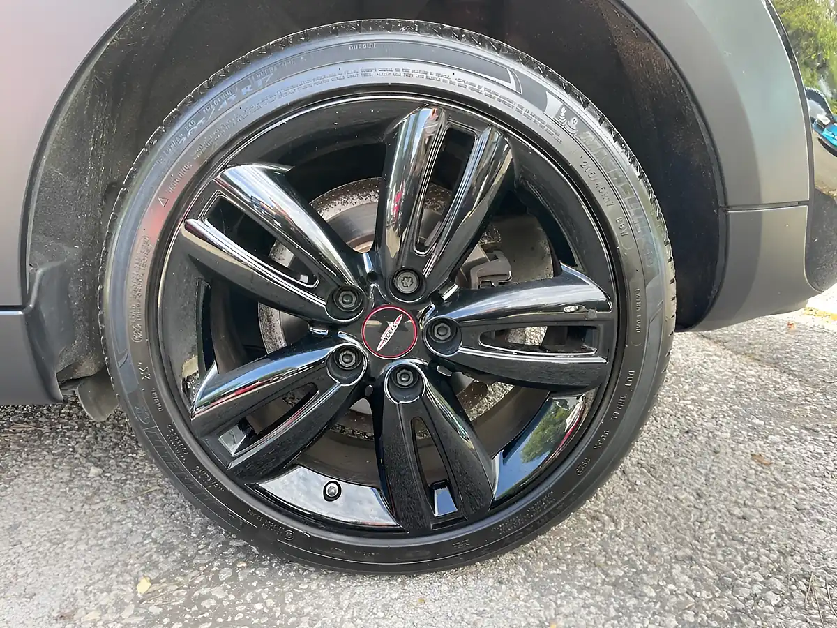 Used 2018 MINI Hatch Cooper Sport Black - Interior and Exterior details 9