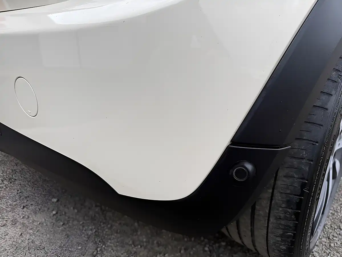 Used 2018 MINI Hatch Cooper White - Interior and Exterior details 18