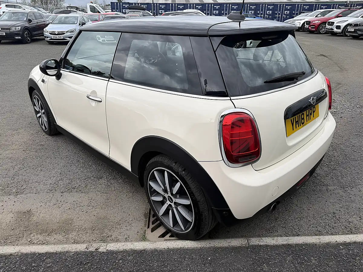 Used 2018 MINI Hatch Cooper White - Interior and Exterior details 2