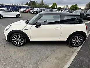 Used 2018 MINI Hatch Cooper White - Interior and Exterior details 3