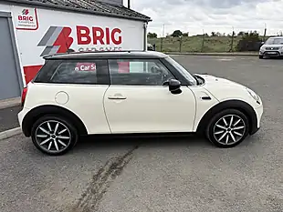 Used 2018 MINI Hatch Cooper White - Interior and Exterior details 4