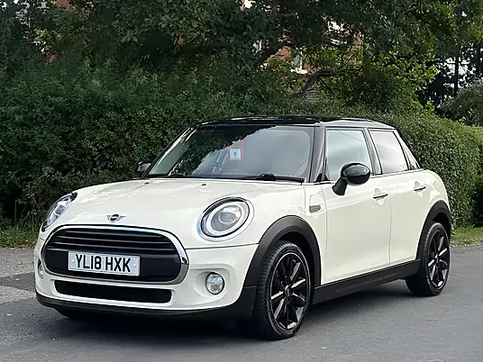 2018 MINI Hatch Cooper D