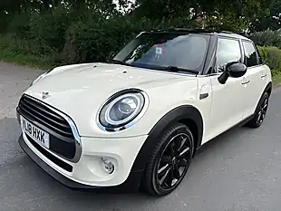 Used 2018 MINI Hatch Cooper White - Interior and Exterior details 16
