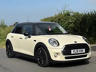Used 2018 MINI Hatch Cooper White - Interior and Exterior details 3