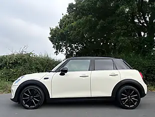 Used 2018 MINI Hatch Cooper White - Interior and Exterior details 4