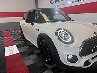 Used 2018 MINI Hatch Cooper White - Interior and Exterior details 5