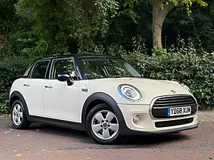 Used 2018 MINI Hatch Cooper White - Interior and Exterior details 3