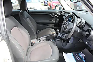 Used 2018 MINI Hatch Cooper White - Interior and Exterior details 11
