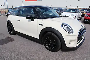 Used 2018 MINI Hatch Cooper White - Interior and Exterior details 2