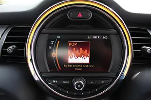 Used 2018 MINI Hatch Cooper White - Interior and Exterior details 20