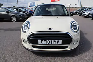 Used 2018 MINI Hatch Cooper White - Interior and Exterior details 3