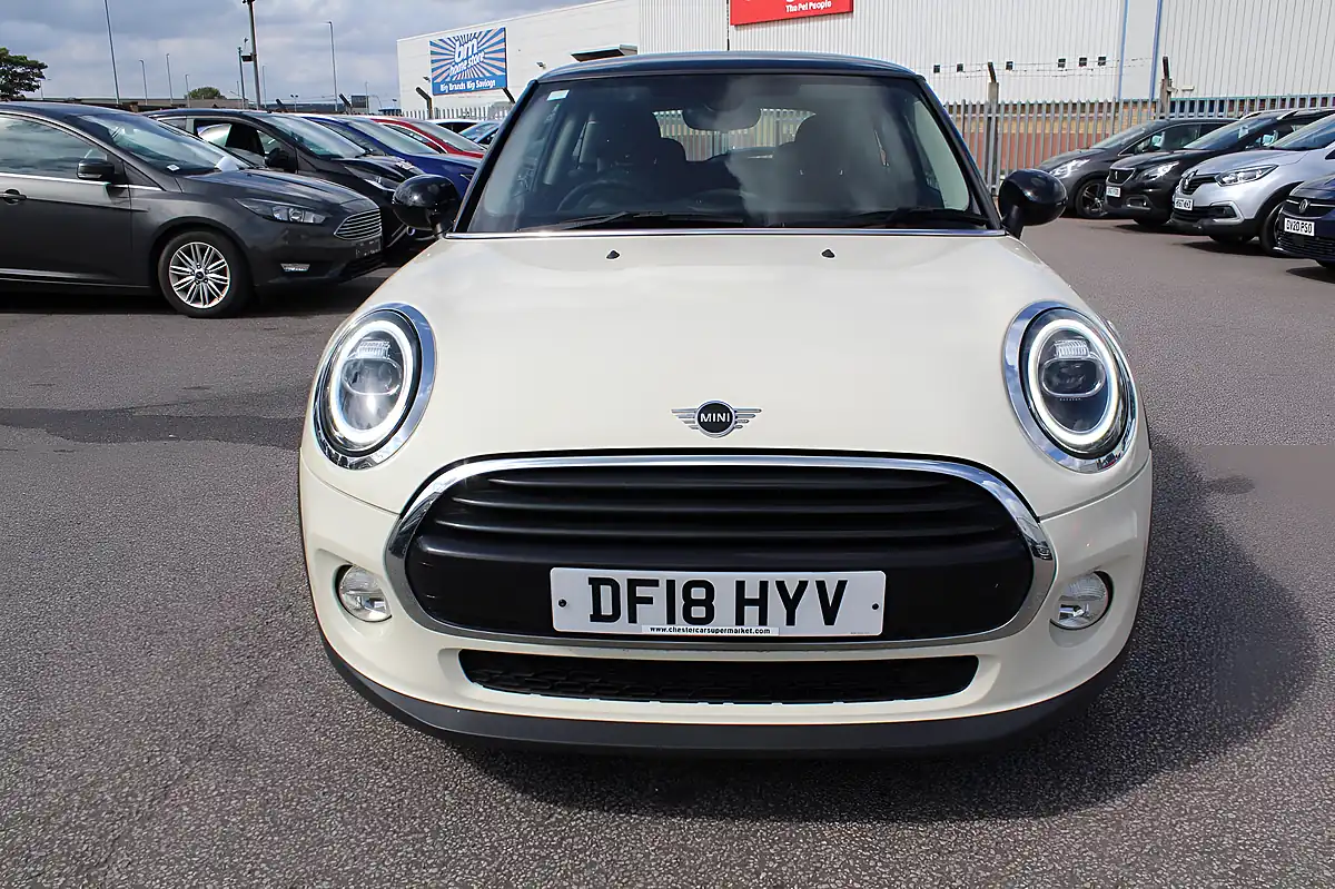 Used 2018 MINI Hatch Cooper White - Interior and Exterior details 3