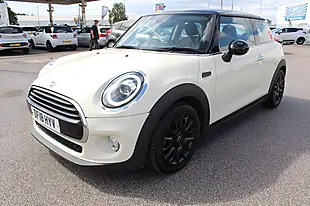 Used 2018 MINI Hatch Cooper White - Interior and Exterior details 7