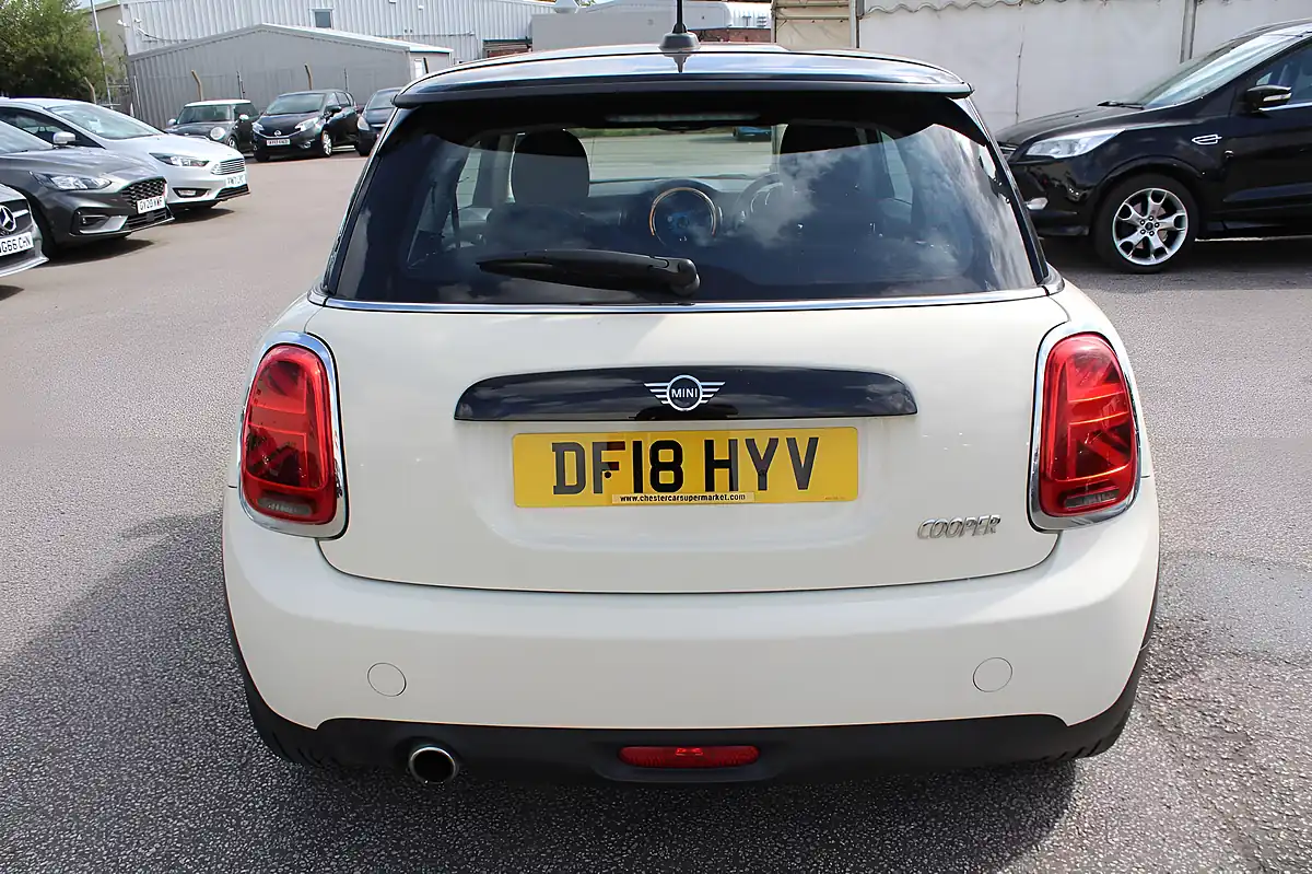 Used 2018 MINI Hatch Cooper White - Interior and Exterior details 9