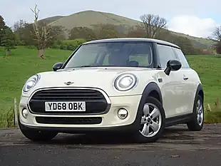 Used 2018 MINI Hatch Cooper White - Interior and Exterior details 12