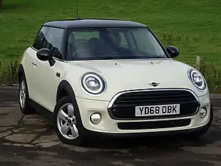 Used 2018 MINI Hatch Cooper White - Interior and Exterior details 7
