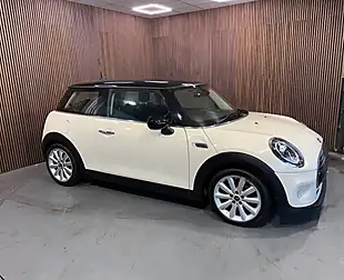 Used 2018 MINI Hatch Cooper White - Interior and Exterior details 5