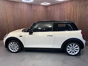 Used 2018 MINI Hatch Cooper White - Interior and Exterior details 8