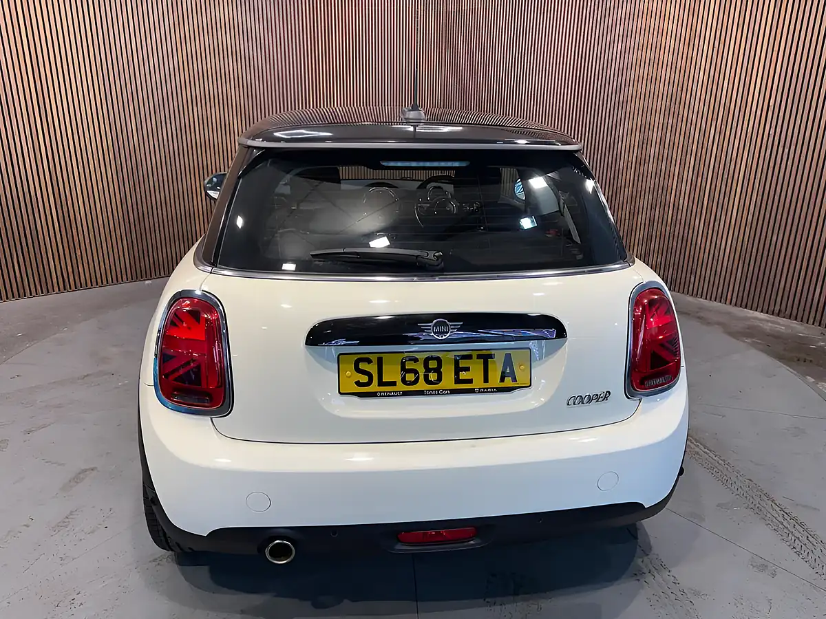 Used 2018 MINI Hatch Cooper White - Interior and Exterior details 9