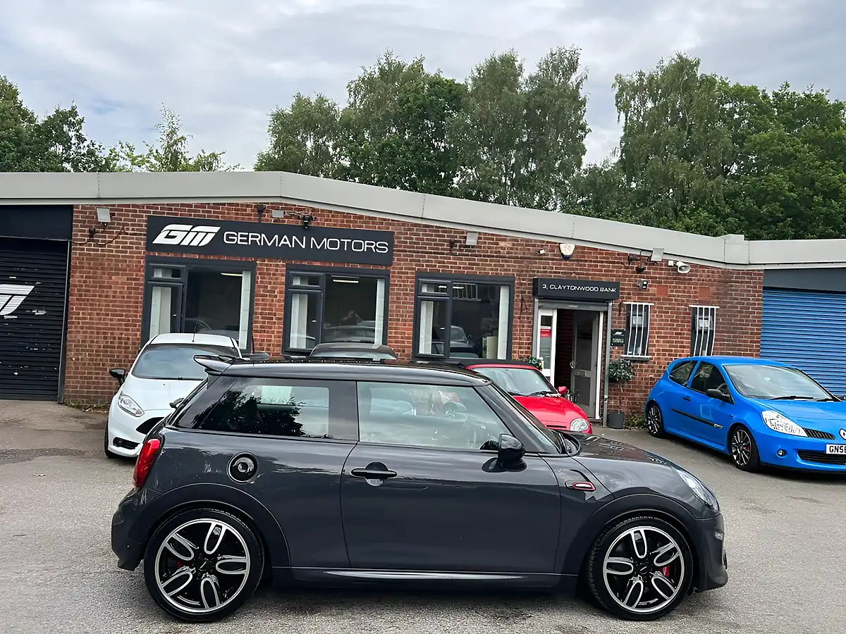 Used 2018 MINI Hatch John Cooper Works Grey - Interior and Exterior details 7