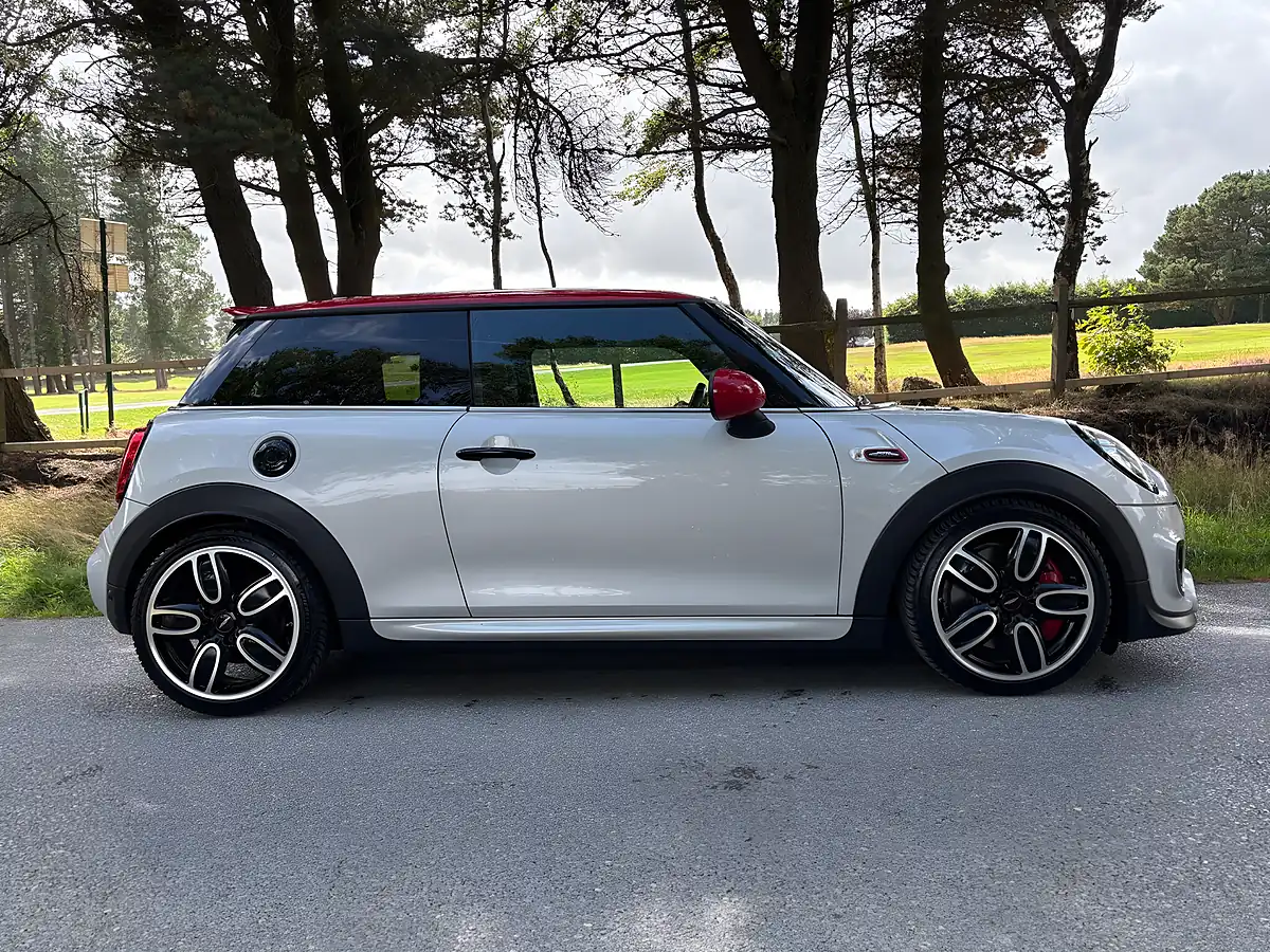 Used 2018 MINI Hatch John Cooper Works Silver - Interior and Exterior details 4