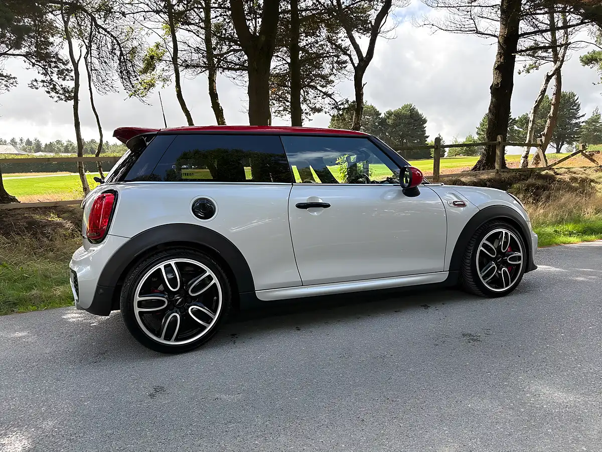 Used 2018 MINI Hatch John Cooper Works Silver - Interior and Exterior details 5
