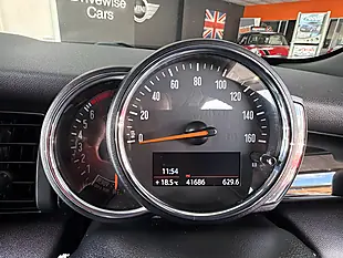 Used 2018 MINI Hatch One Black - Interior and Exterior details 12
