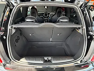Used 2018 MINI Hatch One Black - Interior and Exterior details 9