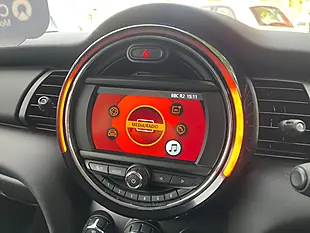 Used 2018 MINI Hatch One White - Interior and Exterior details 9