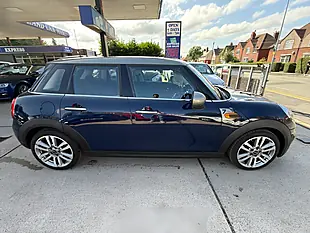 Used 2018 MINI Hatch Seven Blue - Interior and Exterior details 2