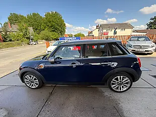 Used 2018 MINI Hatch Seven Blue - Interior and Exterior details 6