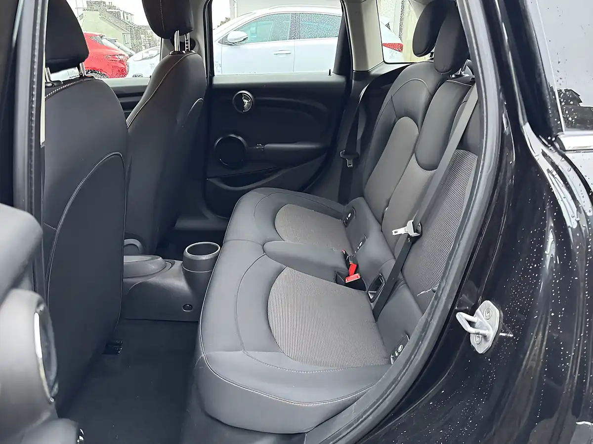 Used 2018 MINI Hatchback Cooper Black - Interior and Exterior details 14