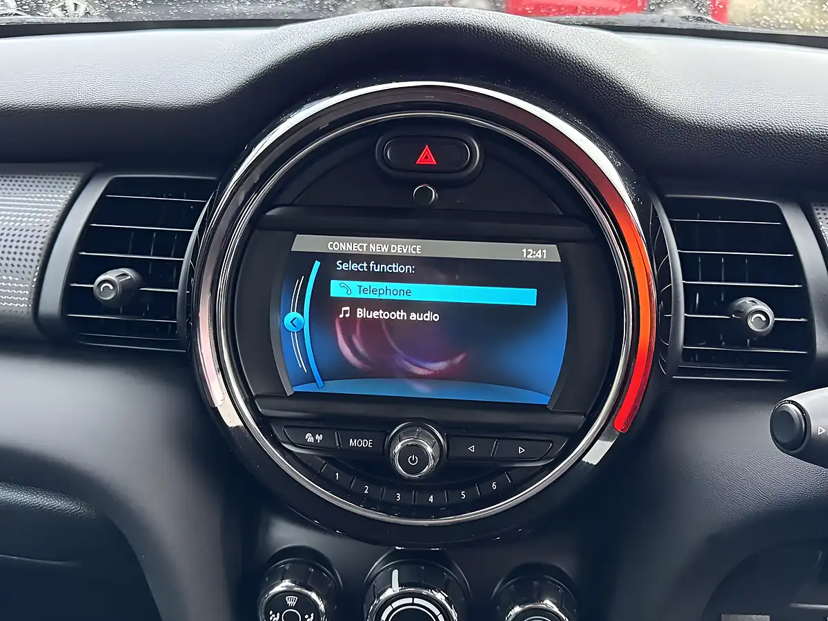 Used 2018 MINI Hatchback Cooper Black - Interior and Exterior details 16