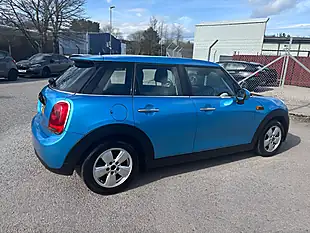 Used 2018 MINI Hatchback Cooper Blue - Interior and Exterior details 10