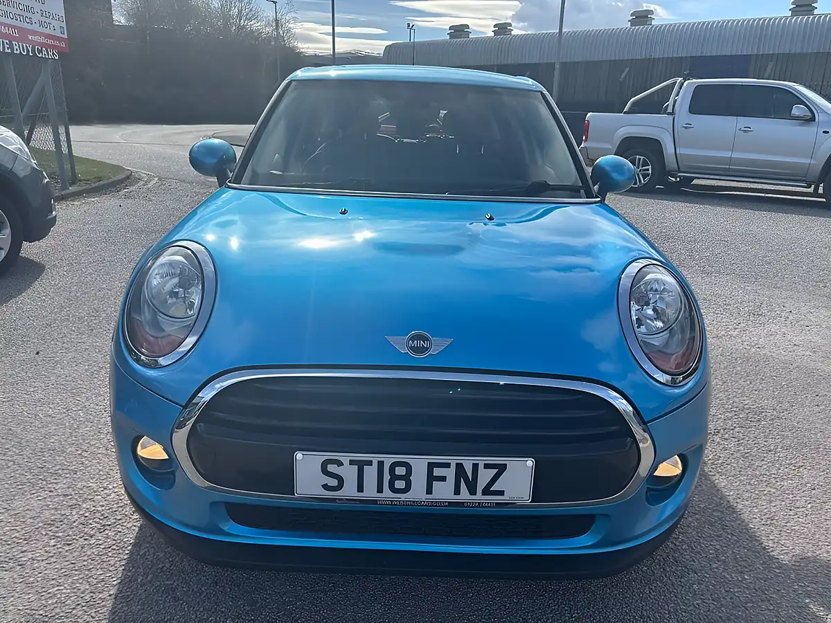 Used 2018 MINI Hatchback Cooper Blue - Interior and Exterior details 11