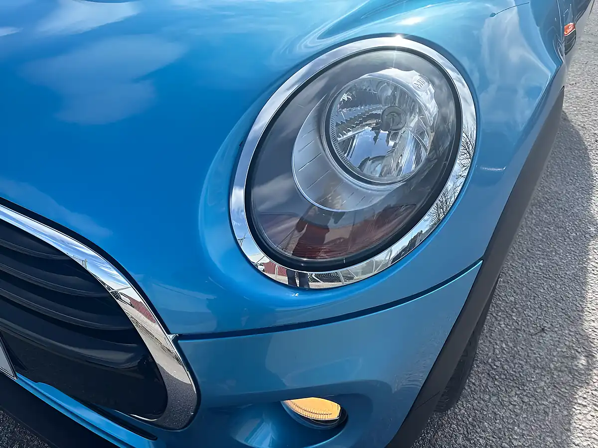 Used 2018 MINI Hatchback Cooper Blue - Interior and Exterior details 15