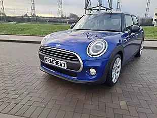 Used 2018 MINI Hatchback One Blue - Interior and Exterior details 10