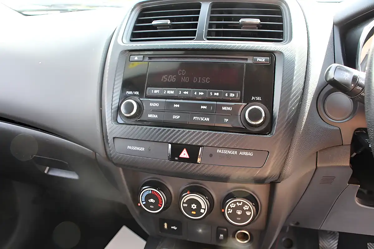 Used 2018 Mitsubishi Asx 2 Blue - Interior and Exterior details 19