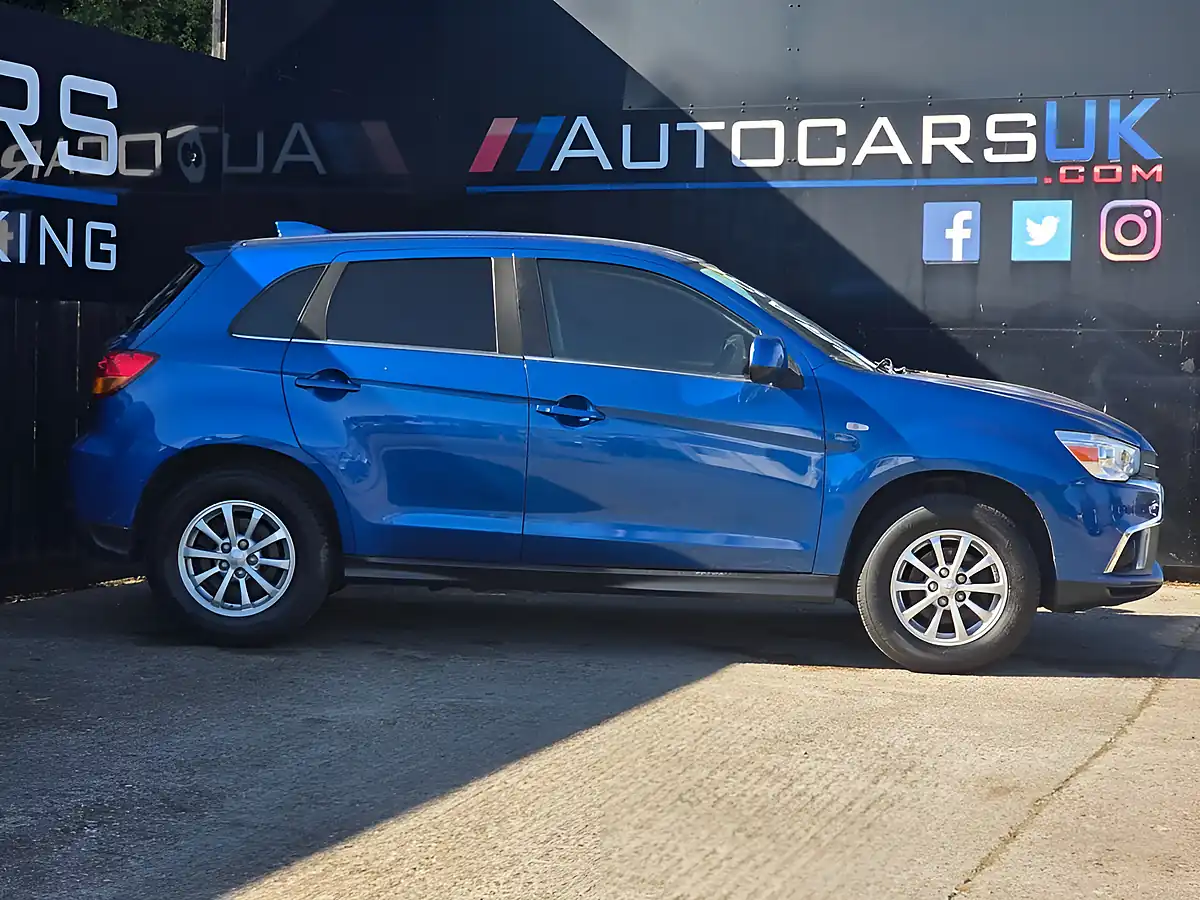 Used 2018 Mitsubishi Asx 2 Blue - Interior and Exterior details 2