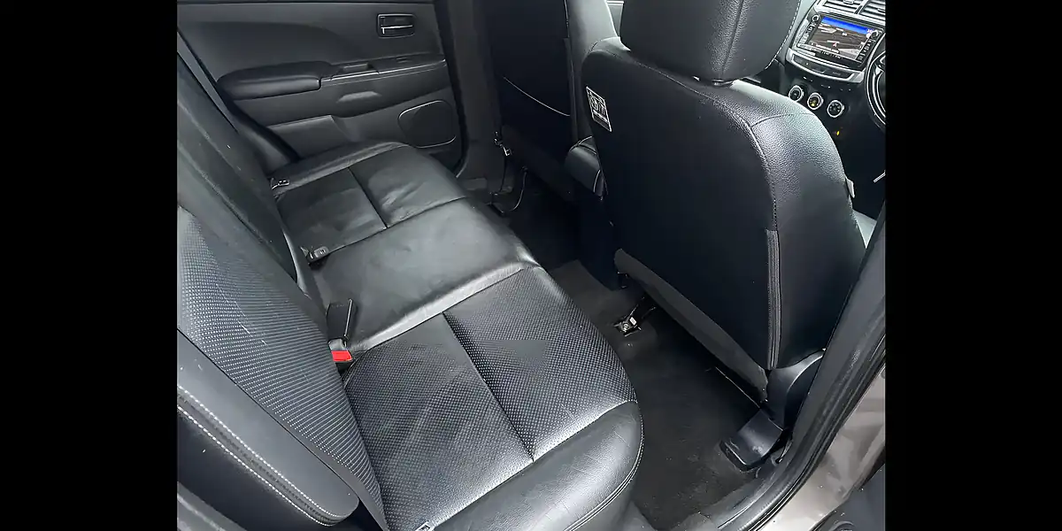 Used 2018 Mitsubishi Asx 4 Brown - Interior and Exterior details 11