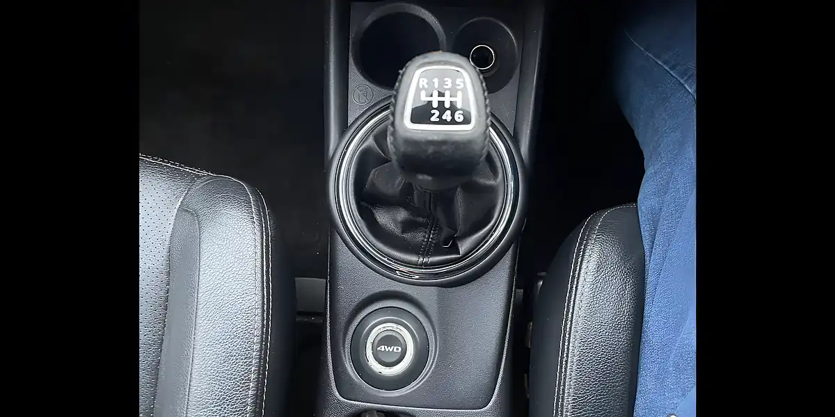 Used 2018 Mitsubishi Asx 4 Brown - Interior and Exterior details 16