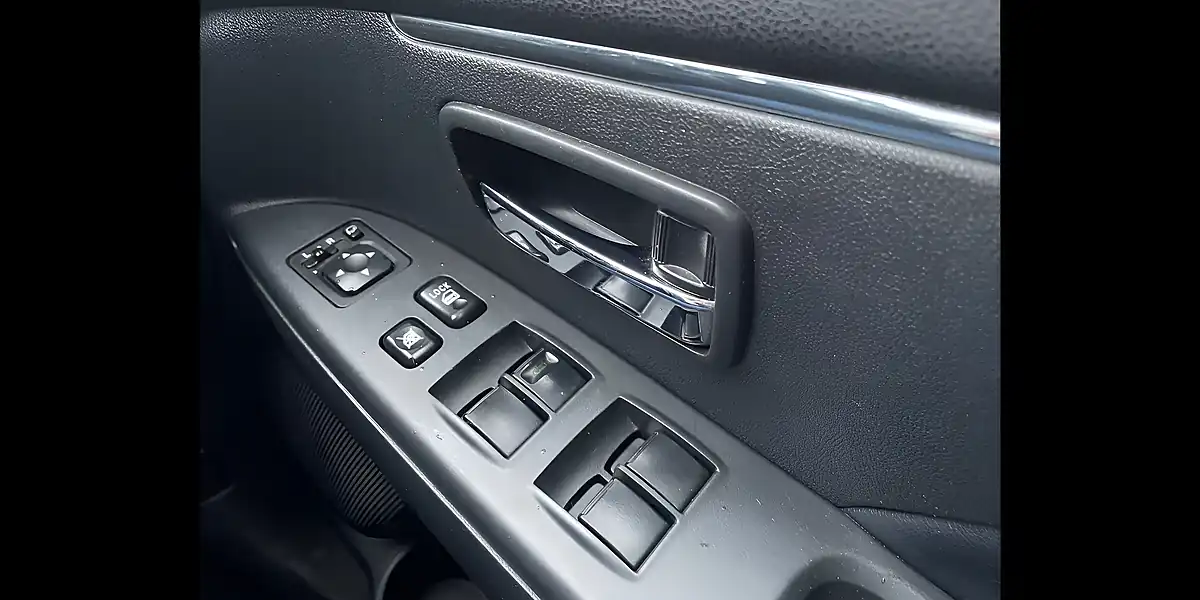 Used 2018 Mitsubishi Asx 4 Brown - Interior and Exterior details 19