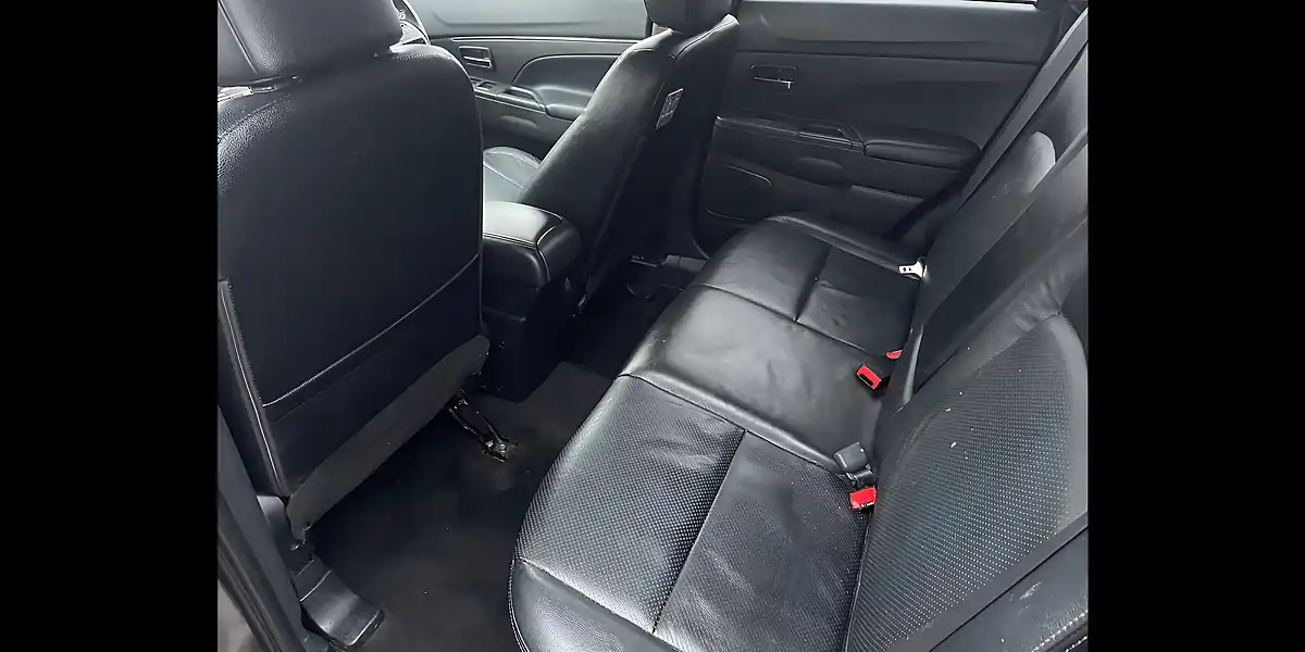 Used 2018 Mitsubishi Asx 4 Brown - Interior and Exterior details 9