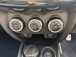 Used 2018 Mitsubishi Asx 4 White - Interior and Exterior details 18