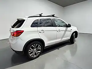 Used 2018 Mitsubishi Asx 4 White - Interior and Exterior details 6