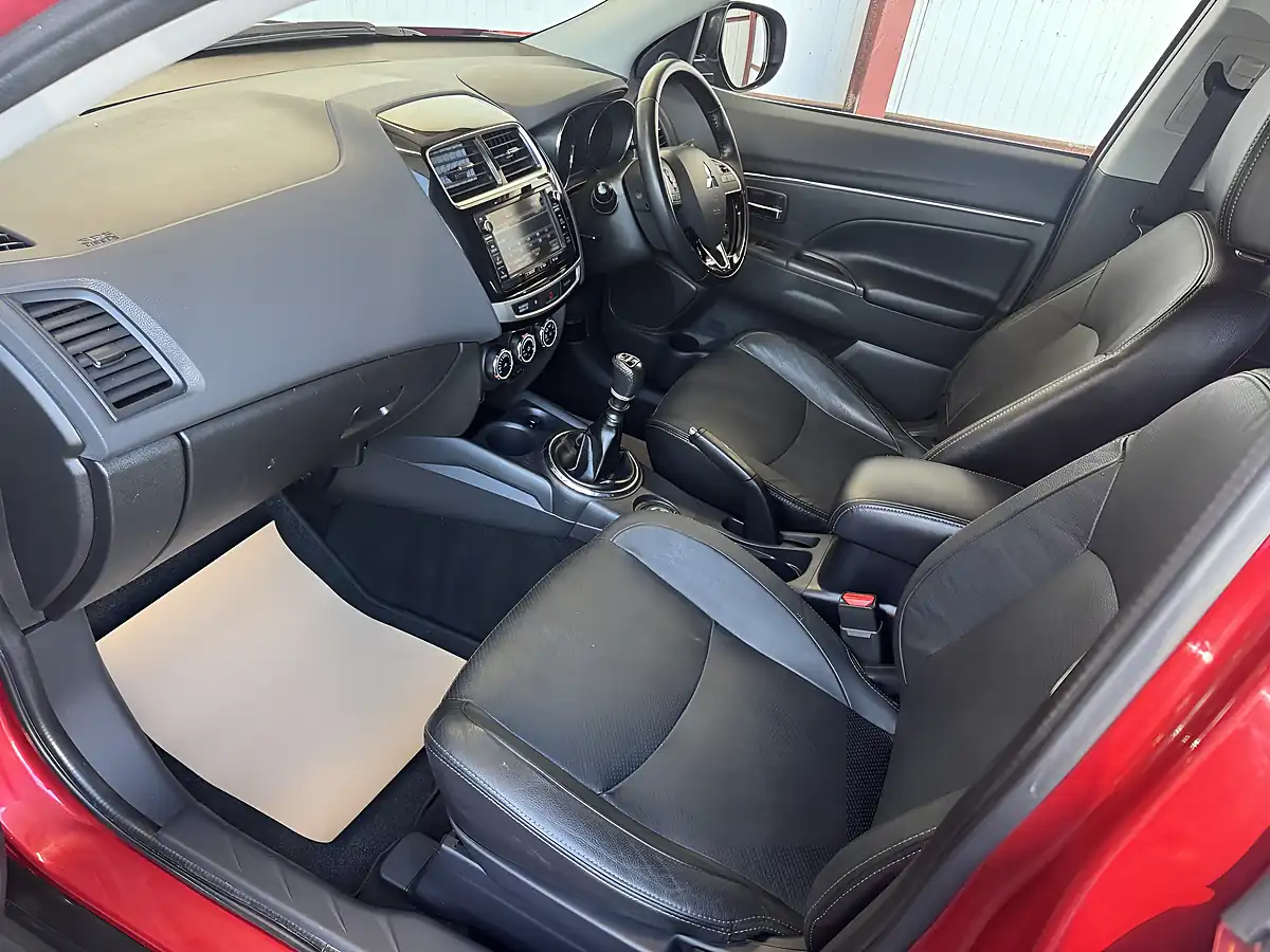 Used 2018 Mitsubishi Asx 4WD Red - Interior and Exterior details 10