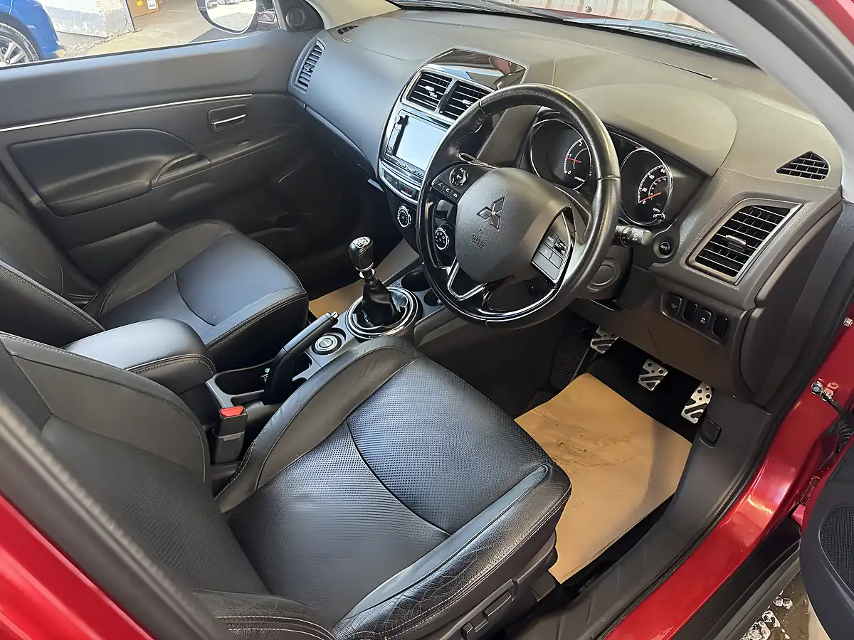 Used 2018 Mitsubishi Asx 4WD Red - Interior and Exterior details 9