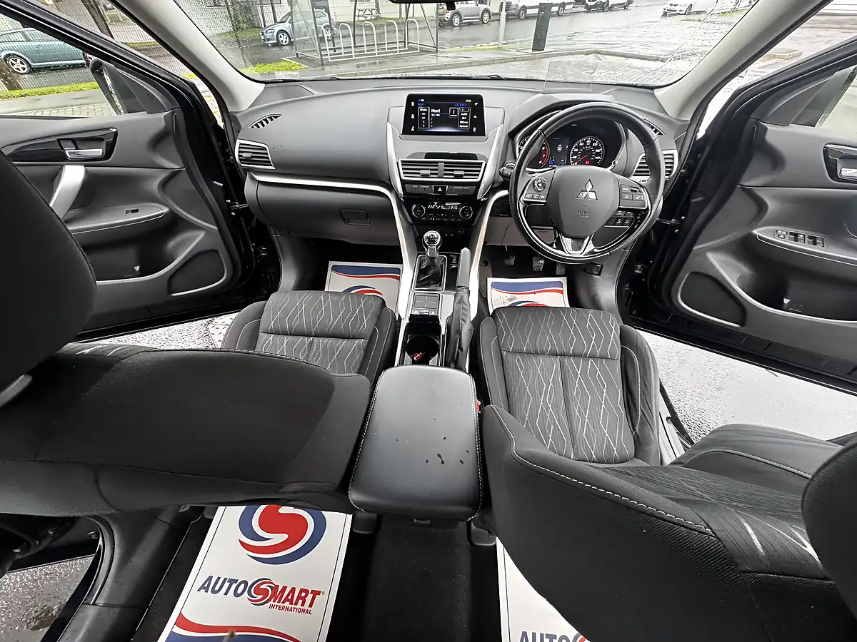 Used 2018 Mitsubishi Eclipse Cross 3 Black - Interior and Exterior details 19