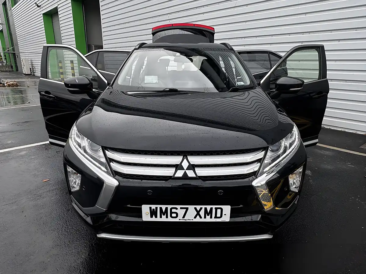 Used 2018 Mitsubishi Eclipse Cross 3 Black - Interior and Exterior details 20